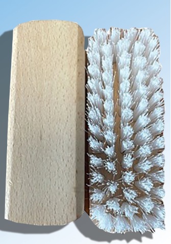 SPAZZOLA NECESSAIRE 228